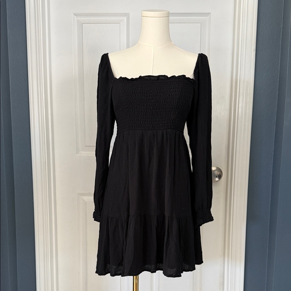 Abercrombie & Fitch Elegant Black Long Sleeve Dress